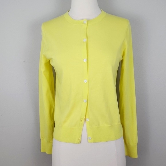 Banana Republic Sweaters - NWOT SzXS Banana Republic Butter Yellow Cardigan